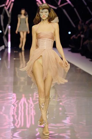 Look 17